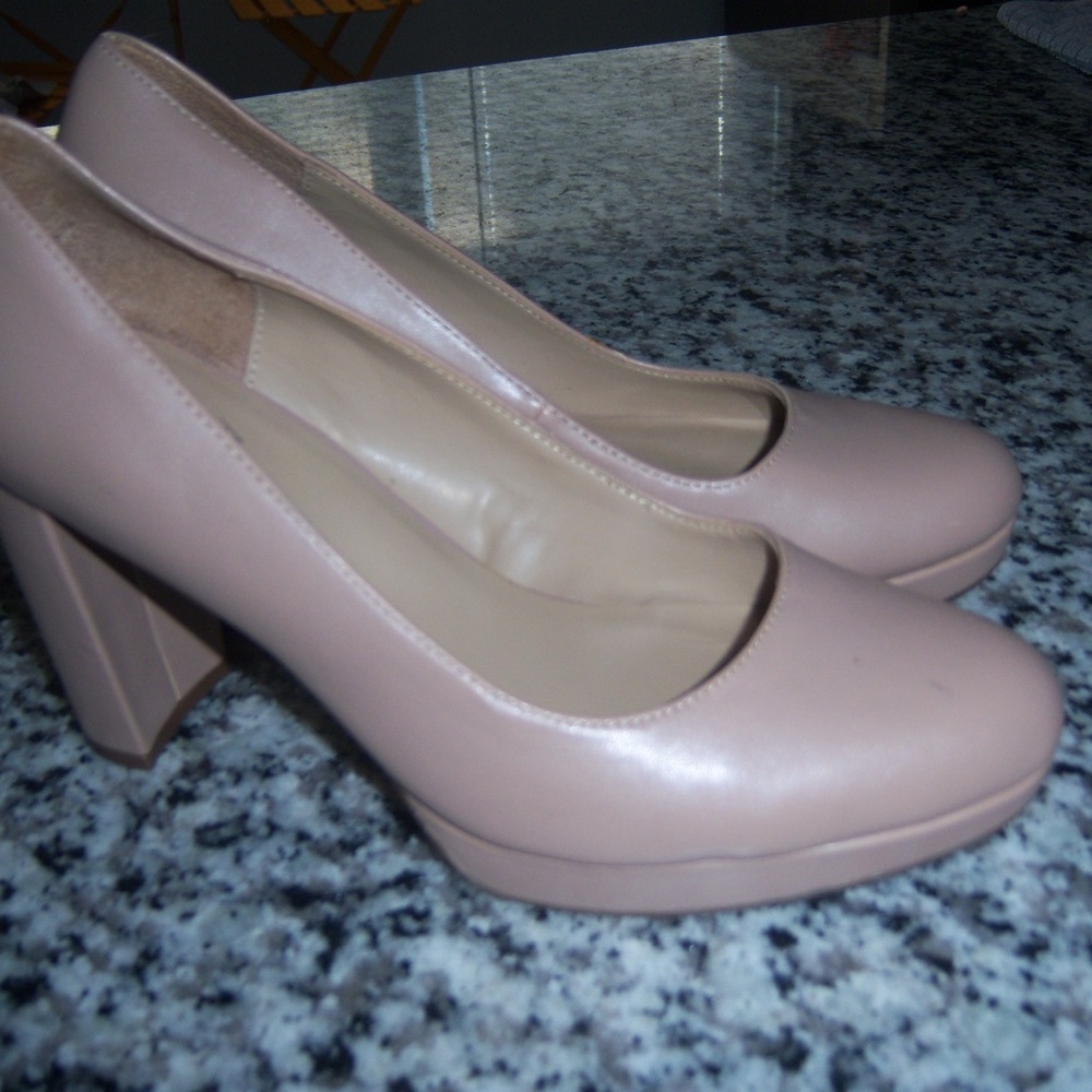 Nude heels!
